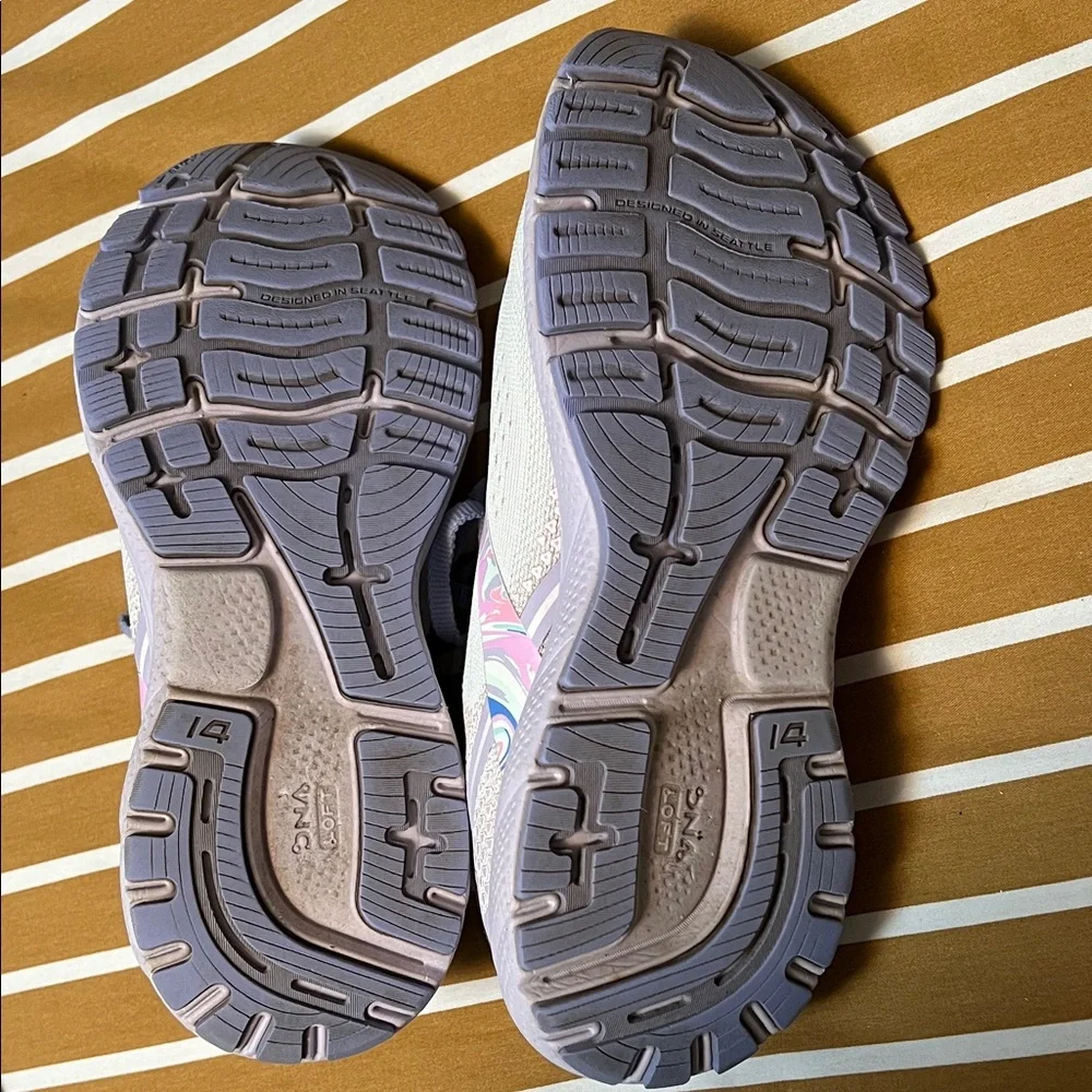 Brooks‎ Women's Ghost 14 Sneakers - White and Lavender